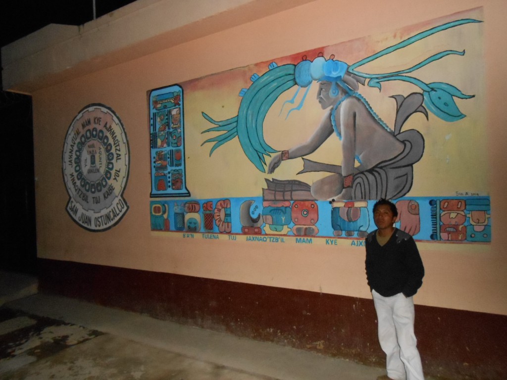 Maya Mam Rony López, one of the Aj Tzib’ab’ team that we recently introduced in blog post 11 Ajaw 18 Chen (July 15, 2013) uses his remarkable artistic talents to imbue Maya culture, history, and epigraphy to the students at his school.